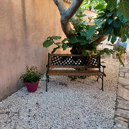 Le Clos D'amandine Apartment *